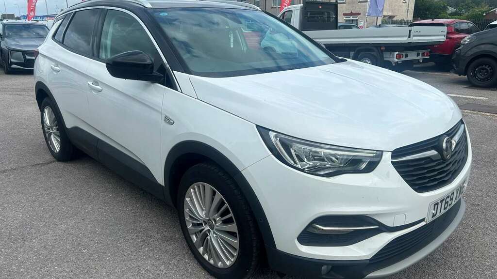 Vauxhall Grandland X 1.5 Turbo D Business Edition Nav 2020 White