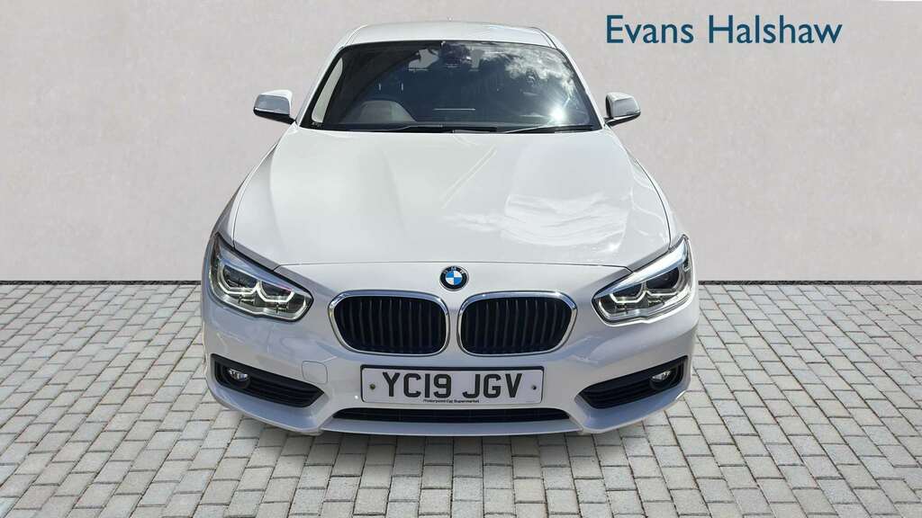 BMW 1 Series 116D Se Business Navservotronic 2019 YC19JGV White #3