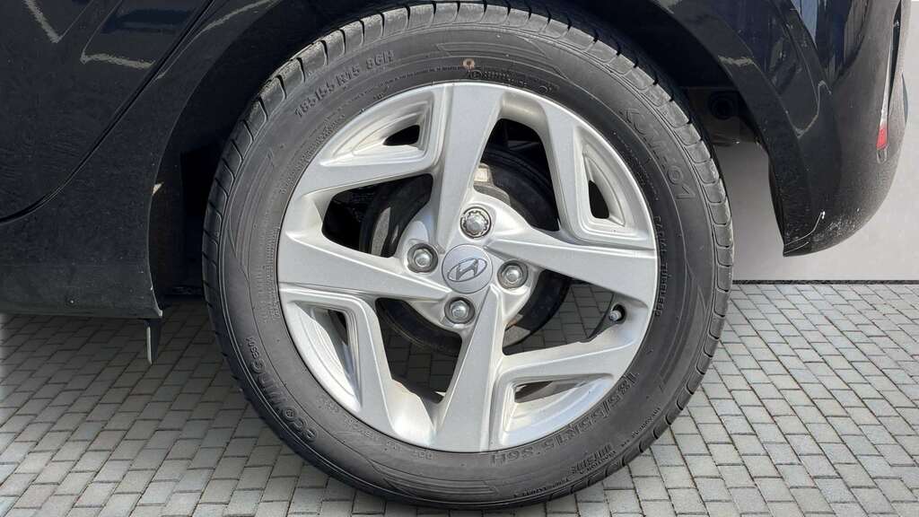 Hyundai I10 1.2 Mpi Se Connect 2022 Black #5