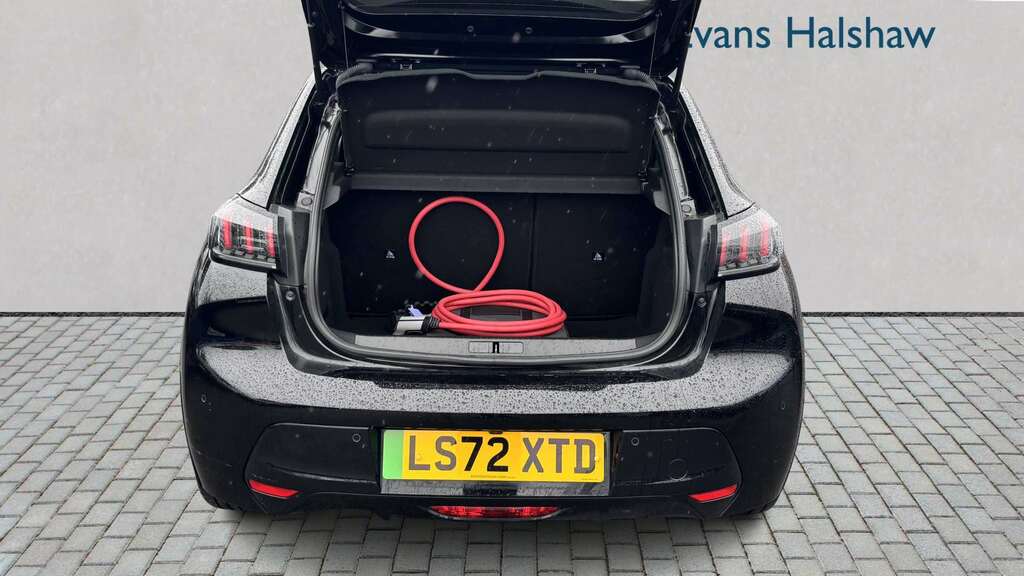 Peugeot e-208 100Kw Gt 50Kwh 2023 LS72XTD Black #5