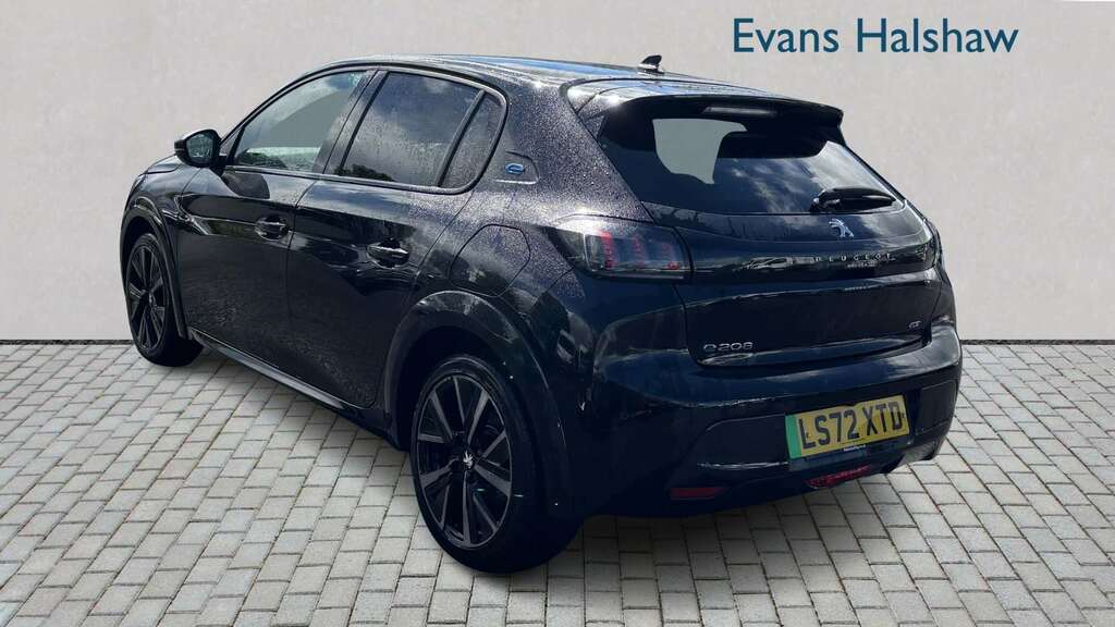 Peugeot e-208 100Kw Gt 50Kwh 2023 Black #2