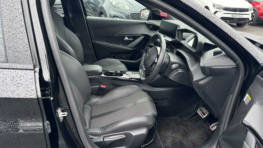 Peugeot e-208 100Kw Gt 50Kwh 2023 LS72XTD Black #6