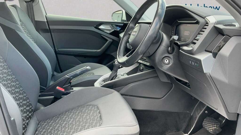 Audi A1 30 Tfsi 110 Sport S Tronic 2023 White #3