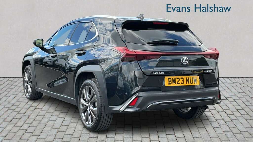 Lexus UX 250H 2.0 F-sport Design Cvt 2023 Black #2