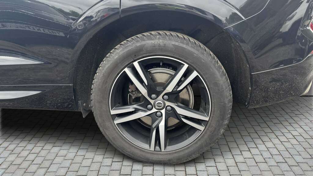 Volvo XC60 2.0 B5p 250 R Design Awd Geartronic 2020 Black #3