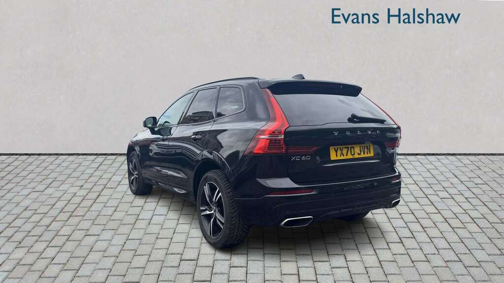 Volvo XC60 2.0 B5p 250 R Design Awd Geartronic 2020 Black #2