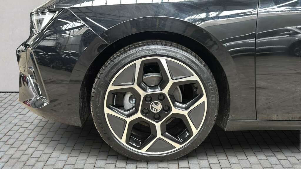 Vauxhall Astra 1.2 Turbo 130 Ultimate 2026 KT26OTG Black #5