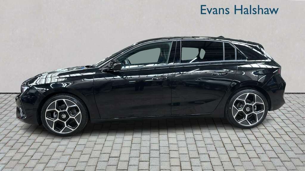 Vauxhall Astra 1.2 Turbo 130 Ultimate 2026 KT26OTG Black #2