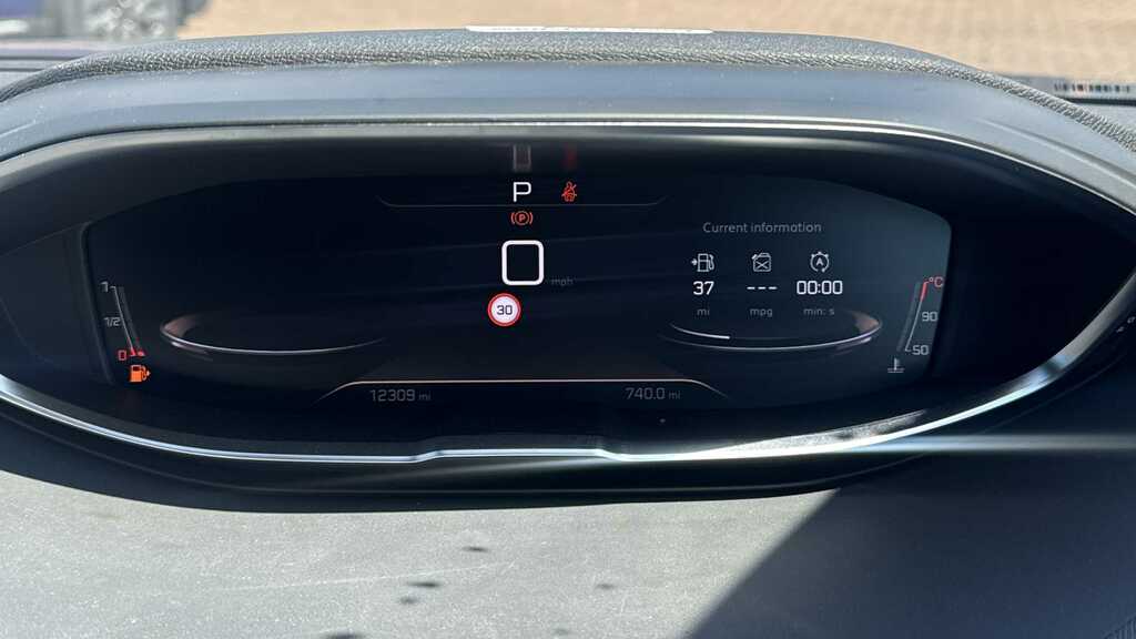 Peugeot 5008 1.5 Bluehdi Gt Eat8 2023 Grey #5
