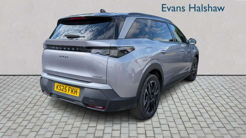 Peugeot 5008 1.2 Hybrid 136 Gt E-dsc6 2025 #3