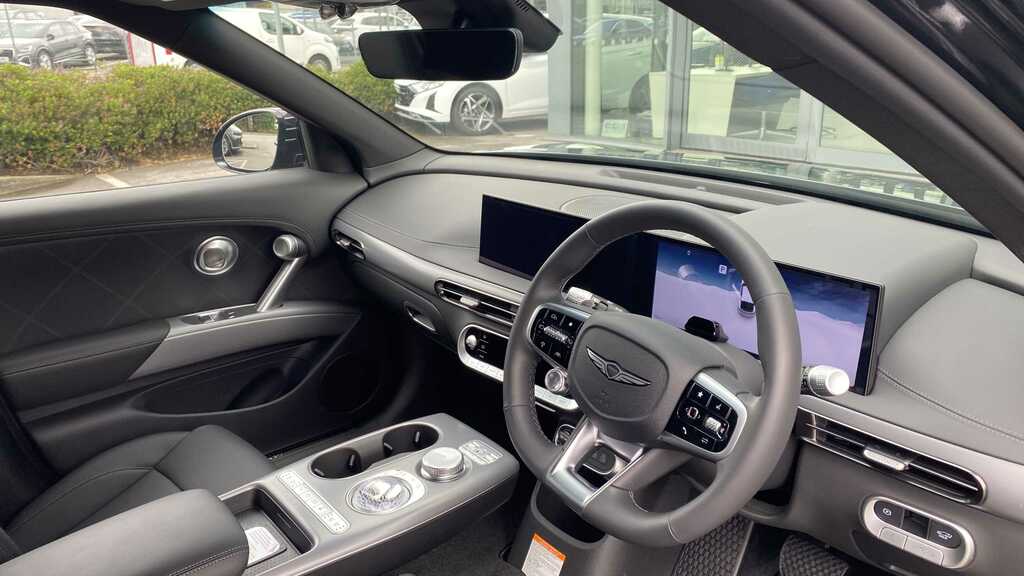 Genesis GV60 168Kw Pure 84Kwh 2026 Black #6