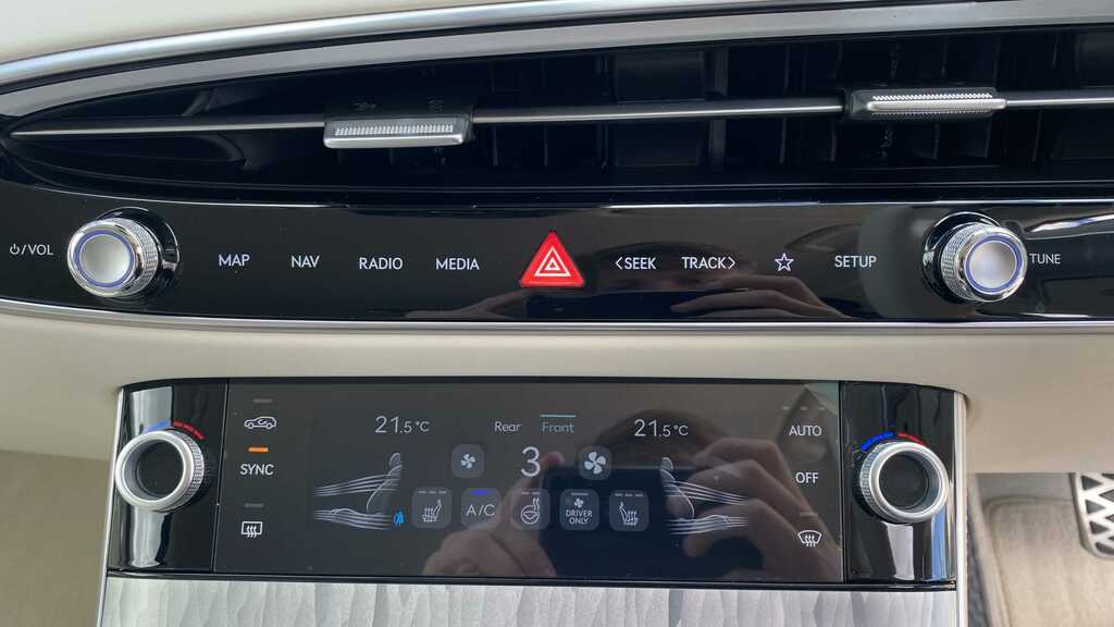 Genesis GV70 2.2D 201 Luxury Awd 2026 Green #9