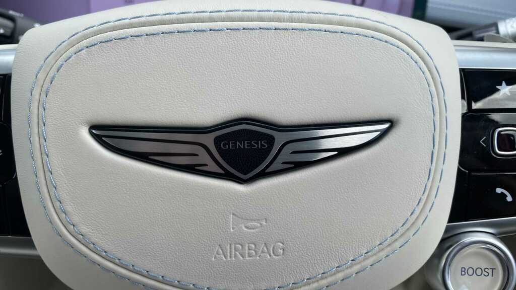 Genesis GV70 2.2D 201 Luxury Awd 2026 Green #12