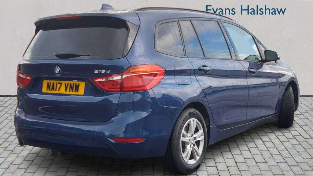 BMW 2 Series 216D Se 2017 Blue #4
