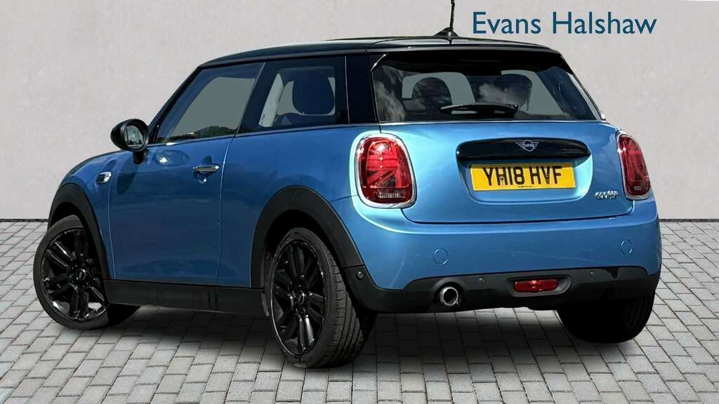 Mini Hatch 1.5 Cooper II 2018 YH18HVF Blue #2