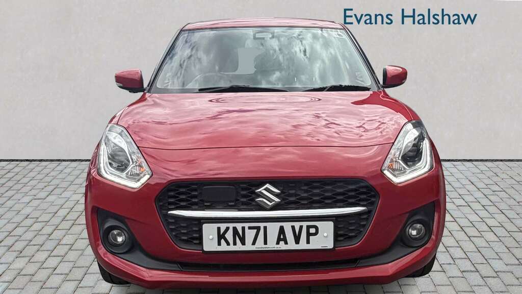 Suzuki Swift 1.2 Dualjet 83 12V Hybrid Sz5 Allgrip 2021 Red #4