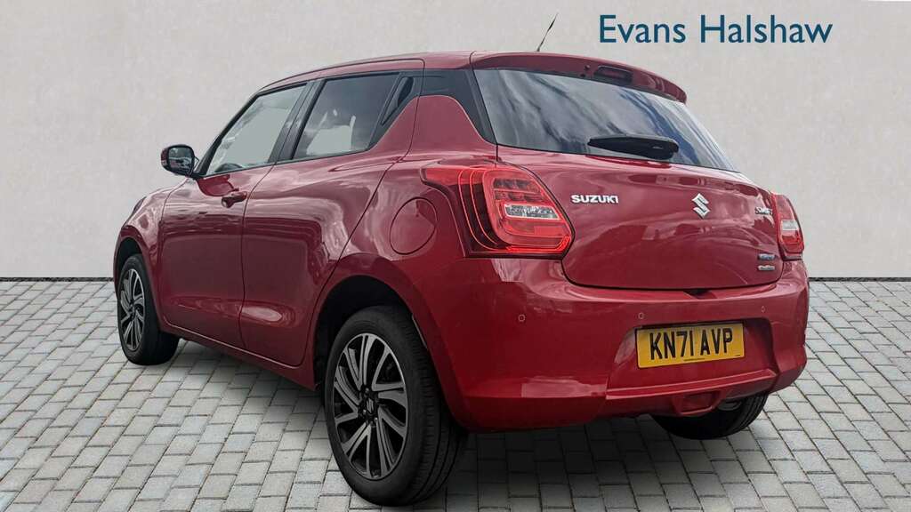 Suzuki Swift 1.2 Dualjet 83 12V Hybrid Sz5 Allgrip 2021 Red #2