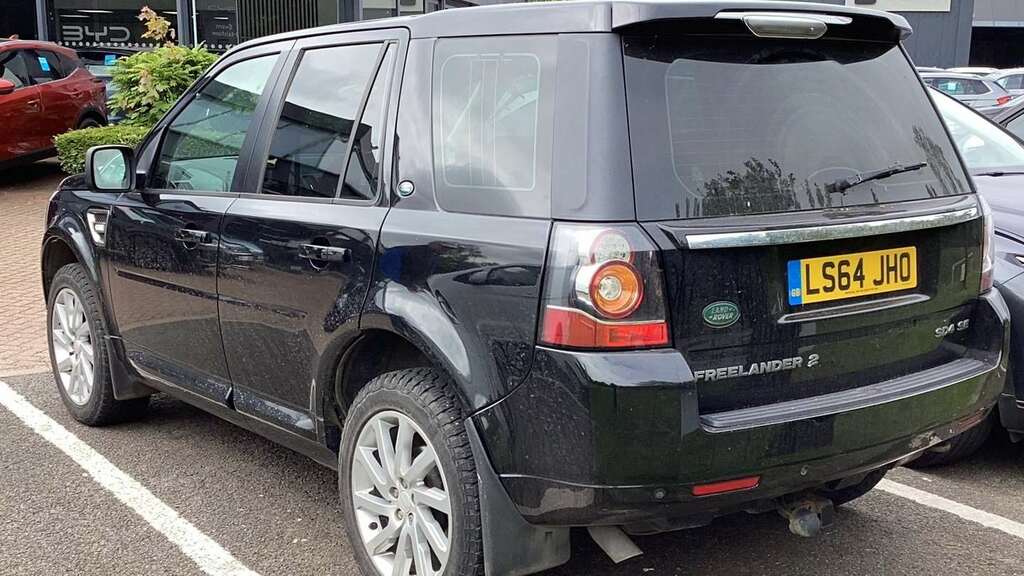 Land Rover Freelander 2.2 Sd4 Se Tech 2014 Black #4