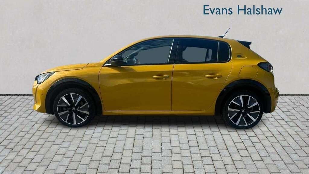 Peugeot e-208 100Kw Gt 50Kwh 2022 HE64WAT Yellow #4