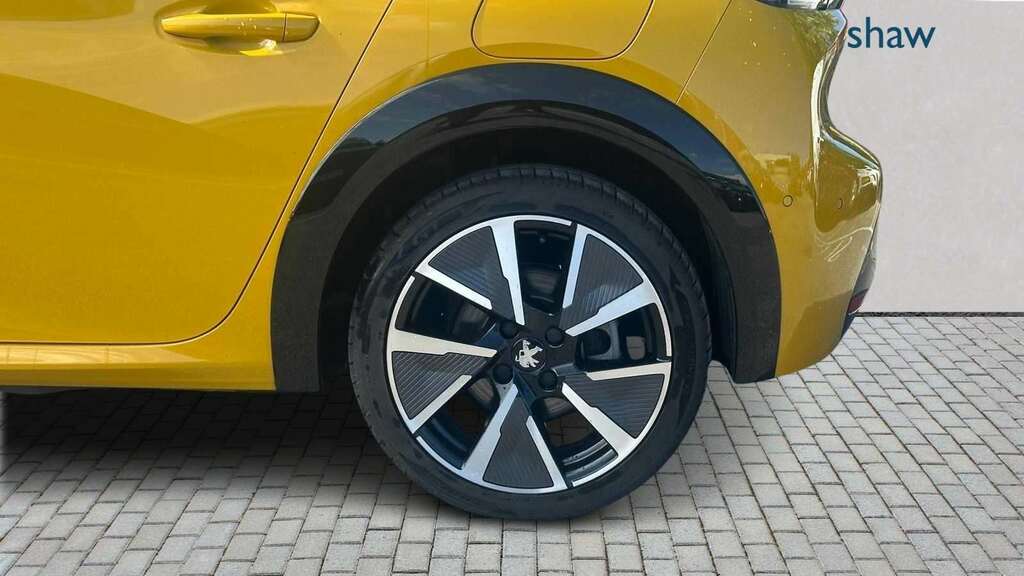 Peugeot e-208 100Kw Gt 50Kwh 2022 HE64WAT Yellow #6