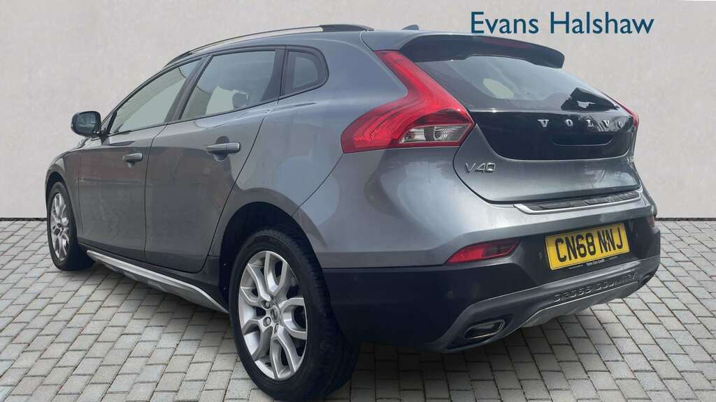 Volvo V40 Cross Country D2 120 Cross Country Pro Geartronic 2018 CN68NNJ Grey #5