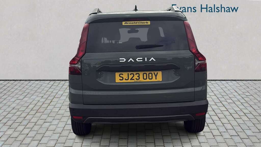 Dacia Jogger 1.0 Tce Extreme Se 2023 Green #4