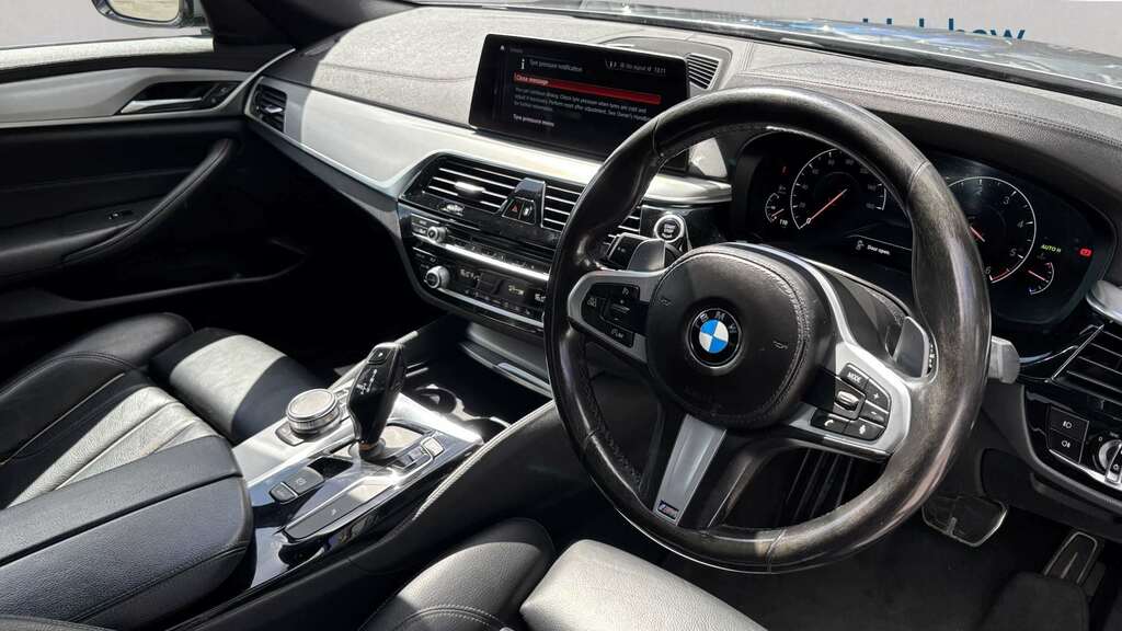 BMW 5 Series 520D M Sport 2018 LS68AXB Blue #2