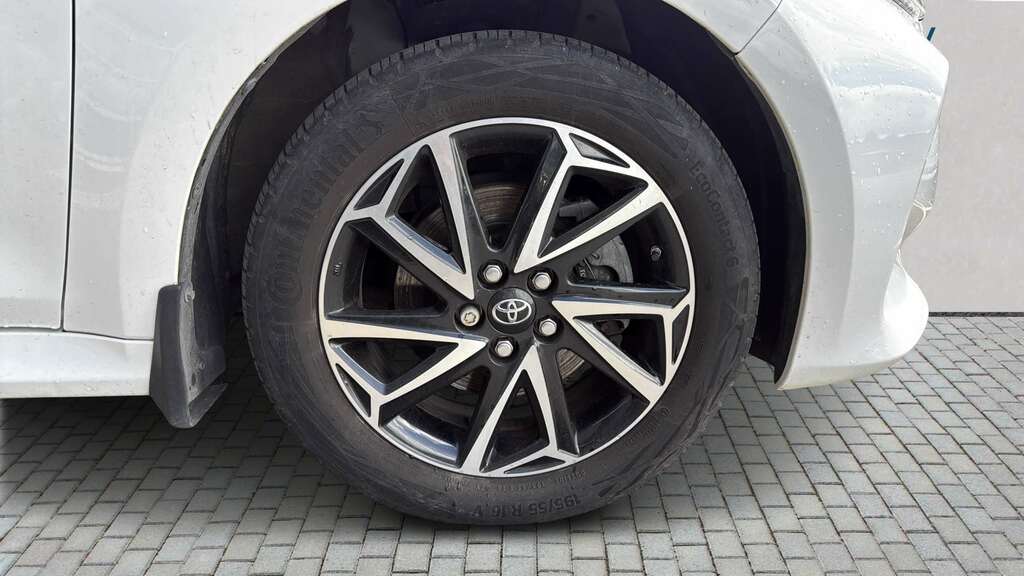 Toyota Yaris 1.6 Awd Circuit Pack Black #5