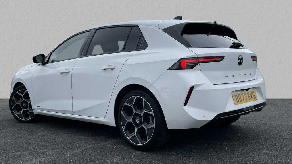 Vauxhall Astra 1.2 Turbo 130 Ultimate 2023 White #4
