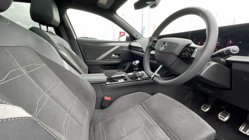 Vauxhall Astra 1.2 Turbo 130 Ultimate 2023 White #6