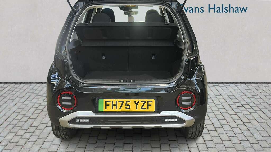 Hyundai Inster 85Kw 01 49Kwh 2026 Black #6
