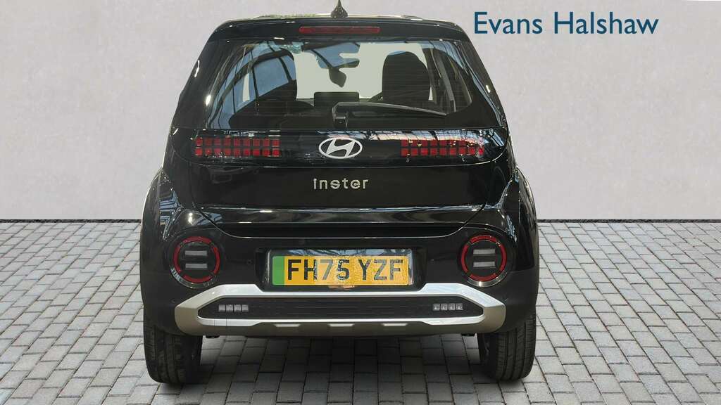 Hyundai Inster 85Kw 01 49Kwh 2026 Black #4