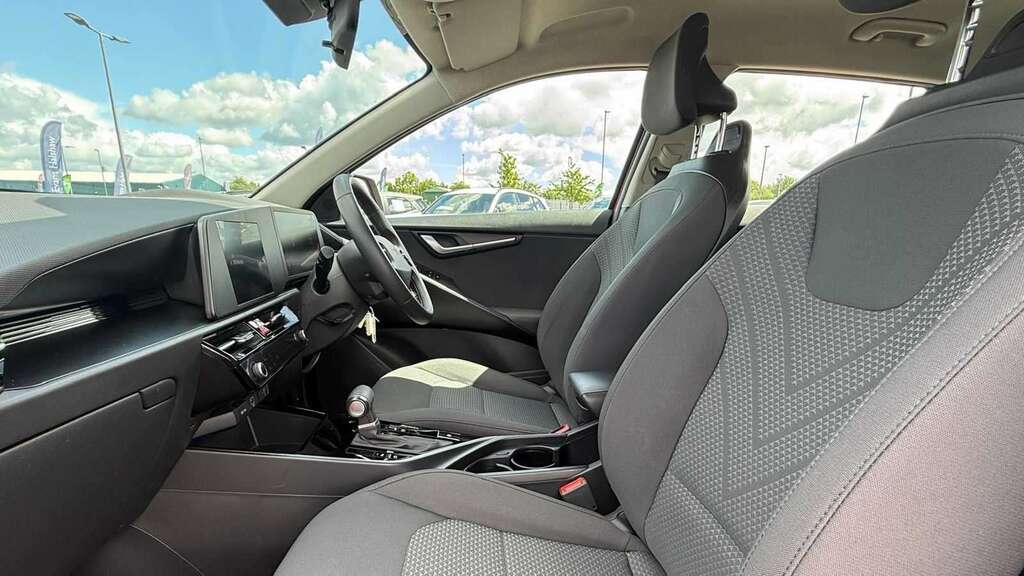 Kia Niro 1.6 Gdi Hybrid 2 Dct 2023 KN73RXH Red #6