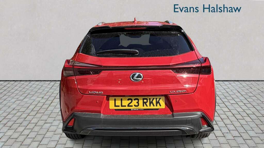 Lexus UX 250H 2.0 F-sport Design Cvt 2023 Red #5