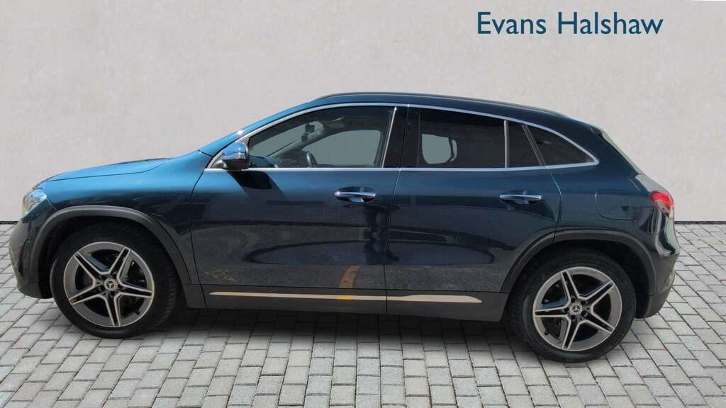Mercedes-Benz GLA Class 180 Amg Line Premium 2022 Blue #3