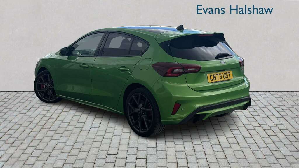 Ford Focus 2.3 Ecoboost St 2023 CN73UST Green #2