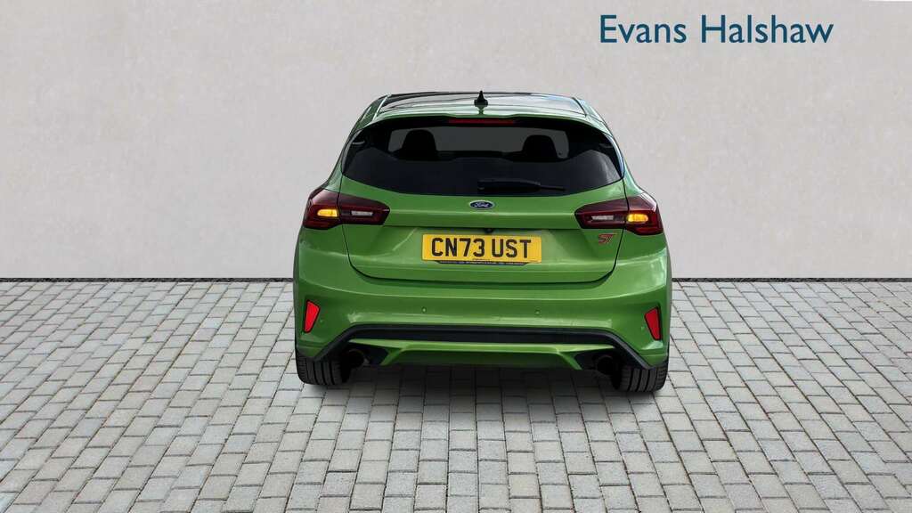Ford Focus 2.3 Ecoboost St 2023 CN73UST Green #5