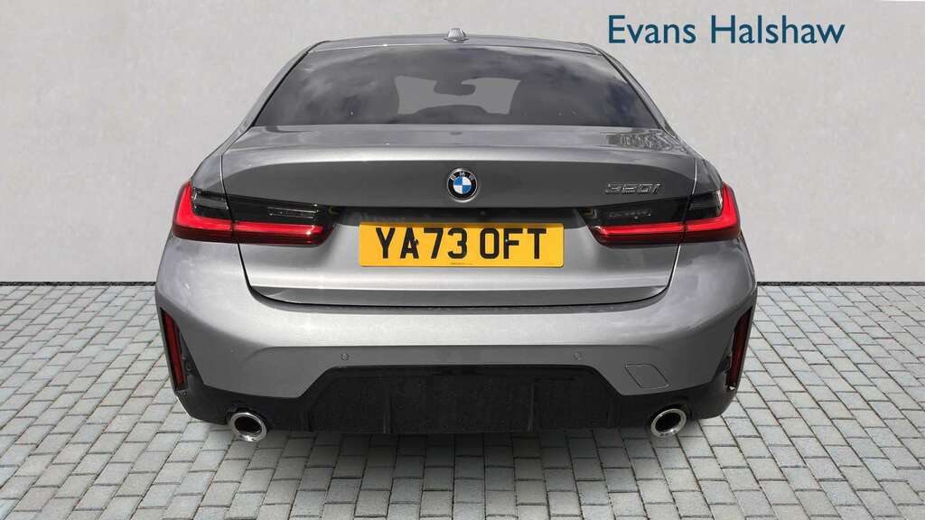BMW 3 Series 320I M Sport Step 2024 YA73OFT Grey #4
