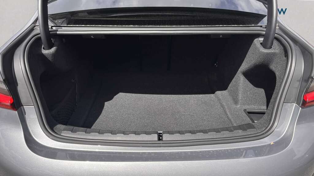 BMW 3 Series 320I M Sport Step 2024 YA73OFT Grey #5