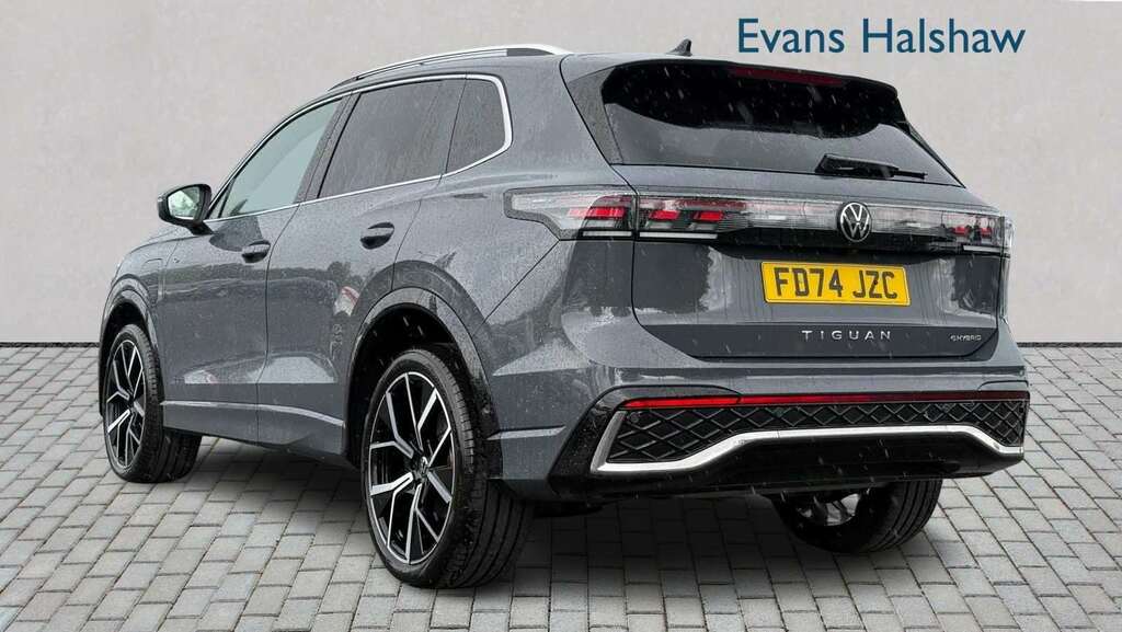 Volkswagen Tiguan 1.5 Tsi Ehybrid R-line Dsg 2025 Grey #4