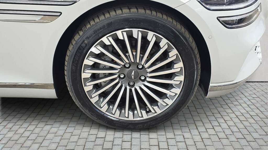 Genesis G80 272Kw Luxury 87.2Kwh Awd 2026 Grey #4