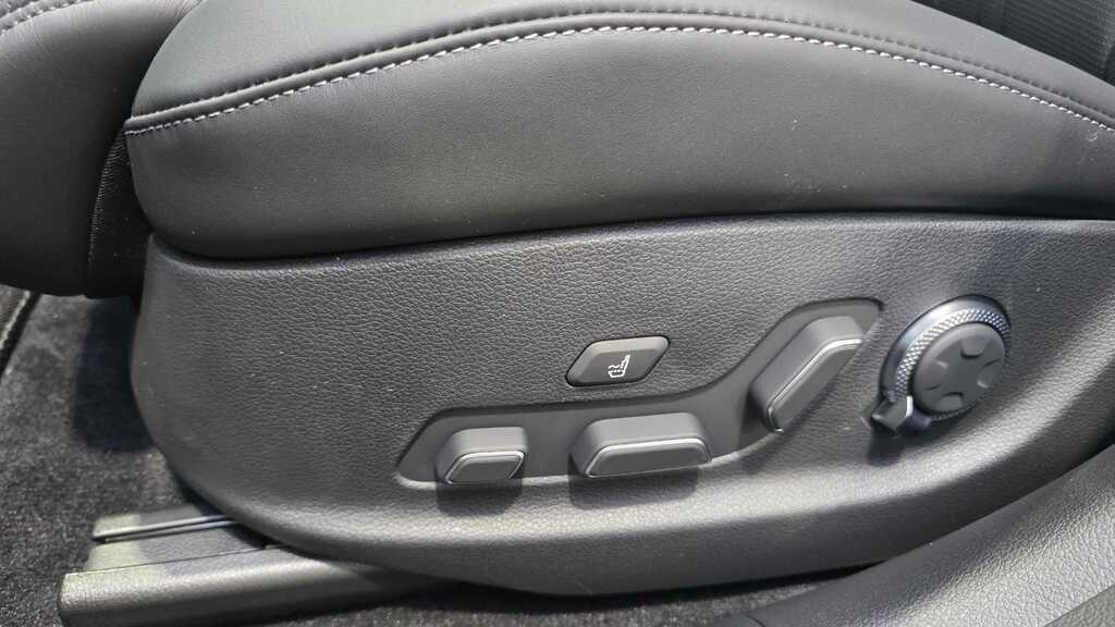 Genesis G80 272Kw Luxury 87.2Kwh Awd 2026 Grey #28