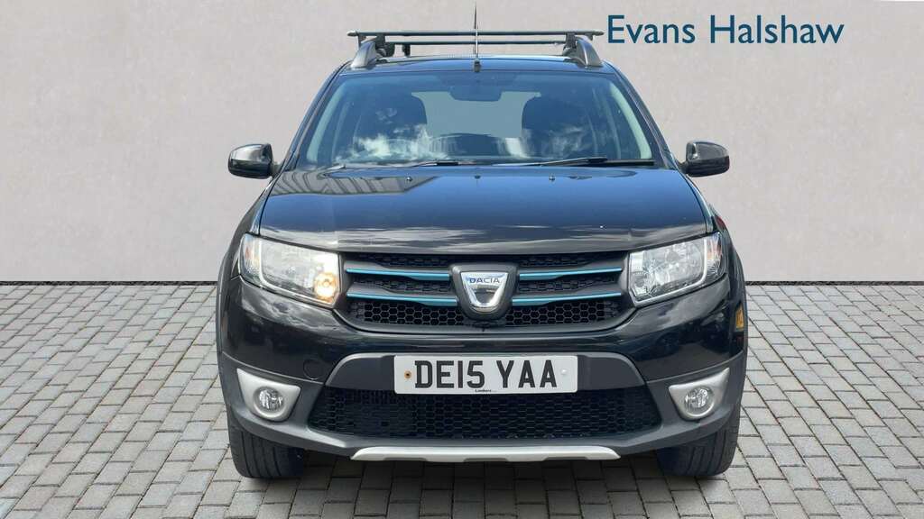 Dacia Sandero Stepway 1.5 Dci Laureate 2015 Black #3