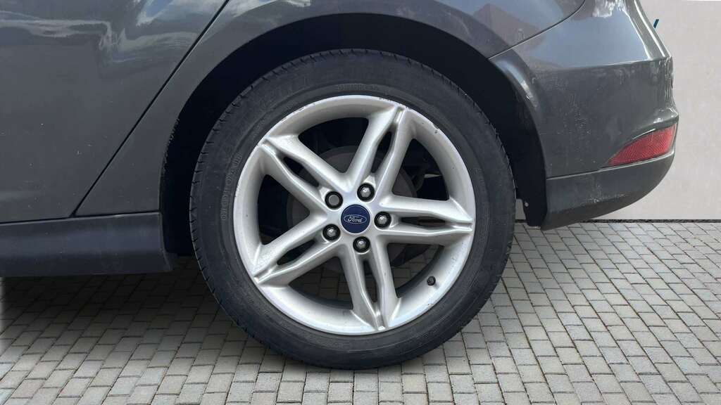 Ford Focus 1.0 Ecoboost Zetec Edition 2017 OV17LOD White #5