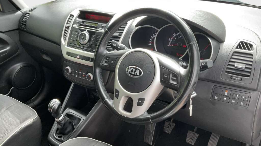 Kia Venga 1.6 4 Euro 6 Red #7