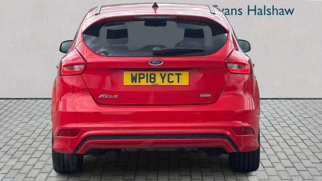 Ford Focus 1.0 Ecoboost 140 St-line Navigation 2018 Red #6