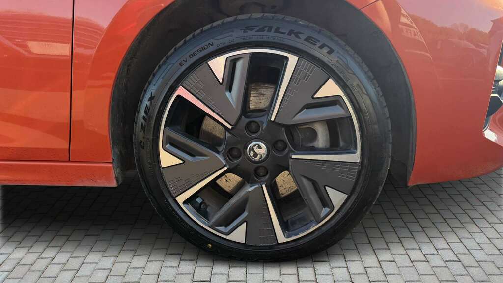Vauxhall Corsa-e 100Kw Sri Nav Premium 50Kwh 7.4Kwch 202 Orange