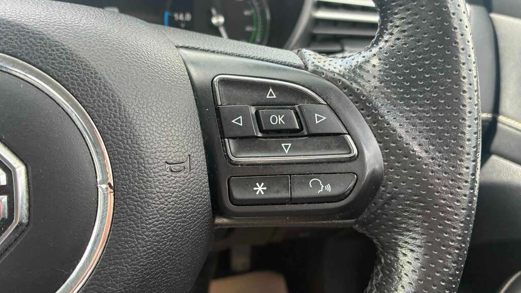 MG MG5 115Kw Exclusive Ev 53Kwh 2021 White #3