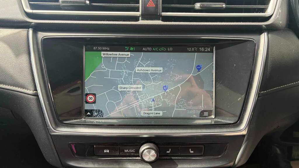 MG MG5 115Kw Exclusive Ev 53Kwh 2021 White #5