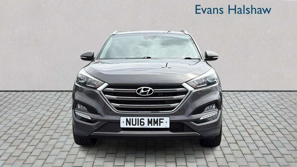 Hyundai Tucson 2.0 Crdi 185 Premium 2016 NU16MMF Grey #4